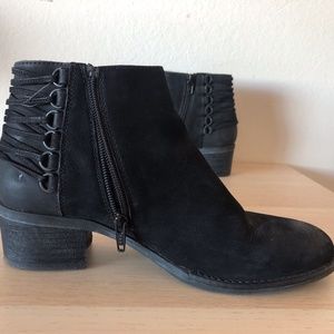 Steve Madden black ankle boots